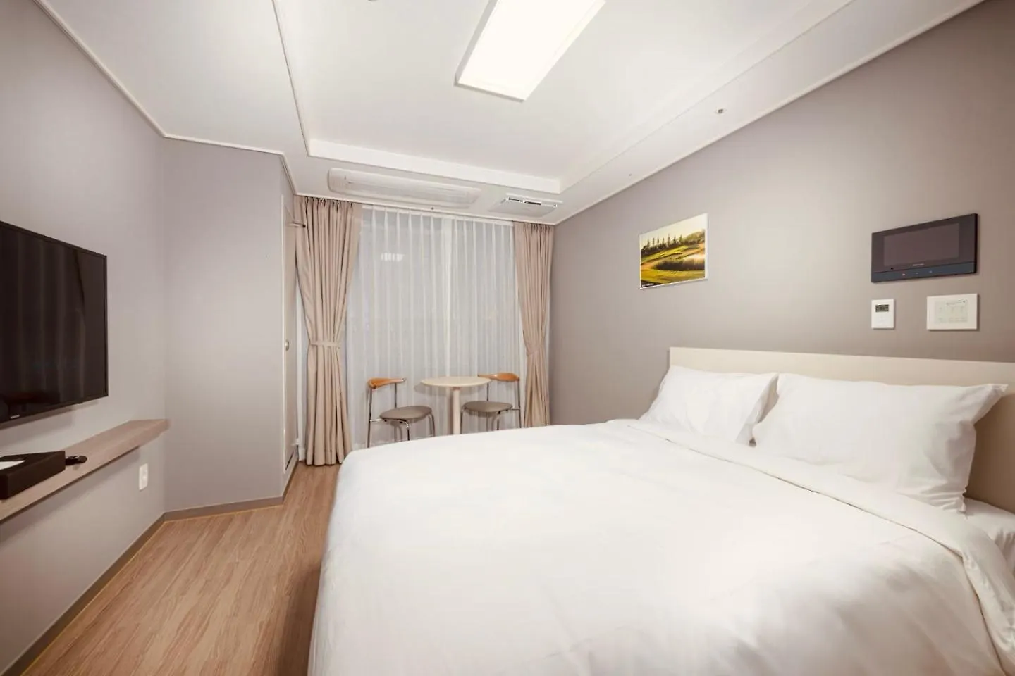 Sollago Myeongdong Hotel & Residence Seoul