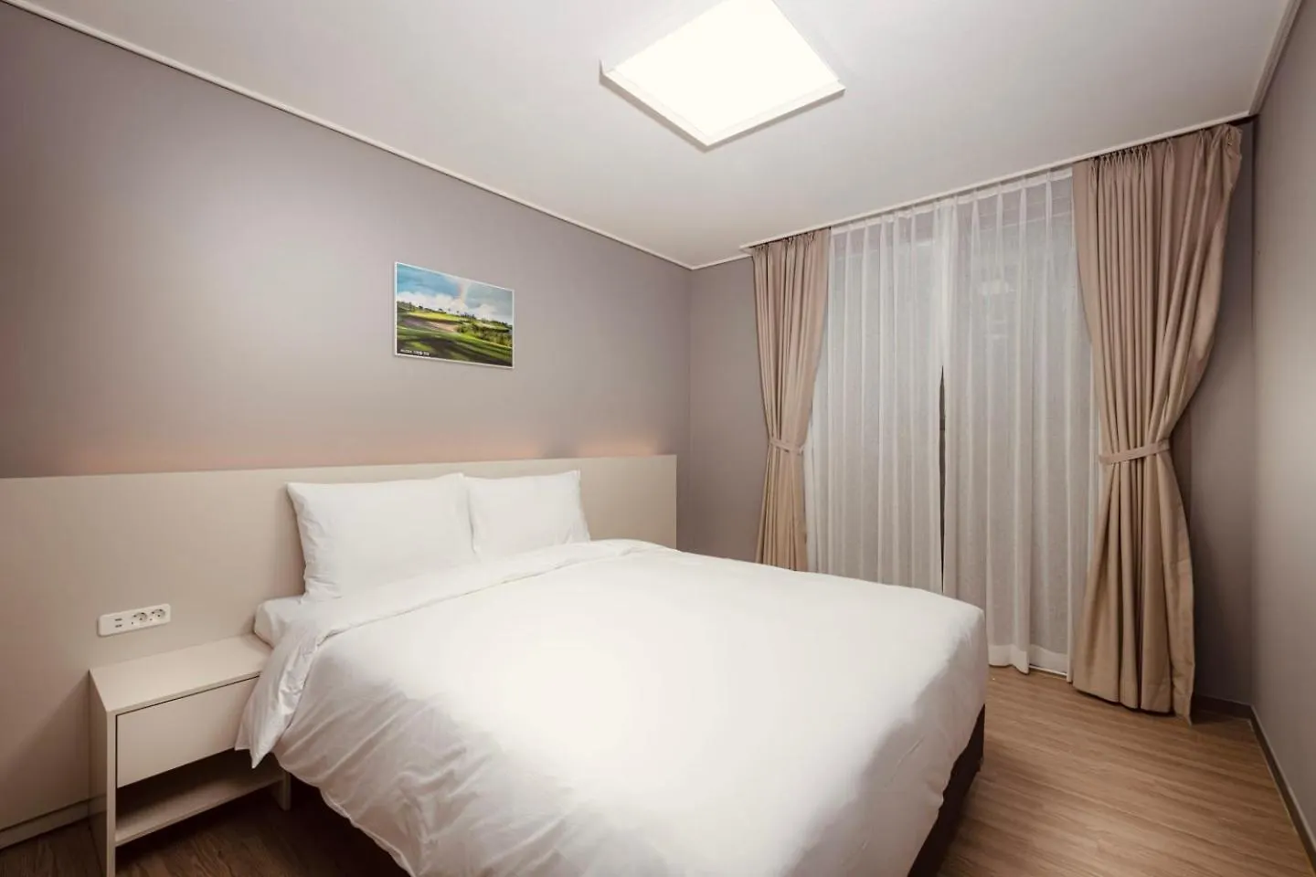 Sollago Myeongdong Hotel & Residence 서울특별시 4*,